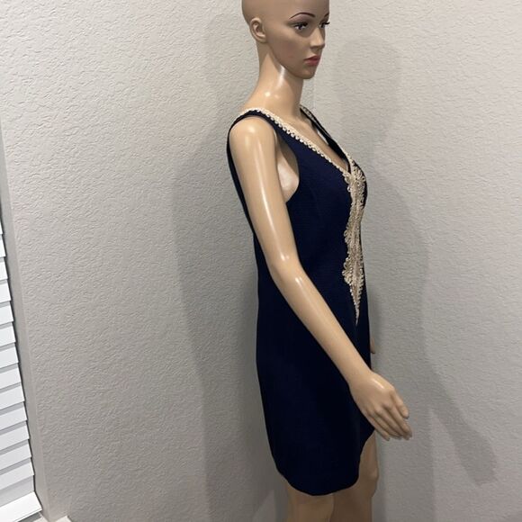 Nwot Lilly Pulitzer navy textured fabric w/gold appliqué on front dress. - Picture 2 of 9